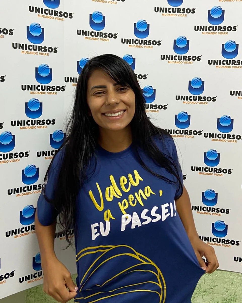 Queloha Rita dos Santos aprovada na URBAM